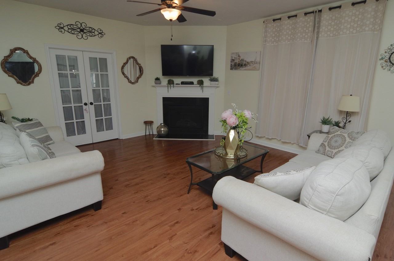 212 Glossy Green Ln #212 - Photo 7 of 18