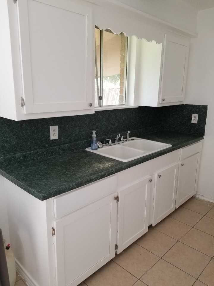 5421 Hazel St #NA - Photo 7 of 8