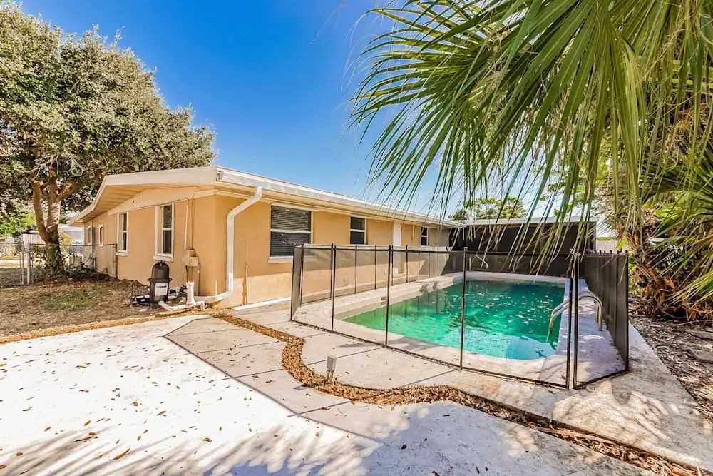 6126 Nutmeg Ave #NA - Photo 2 of 9