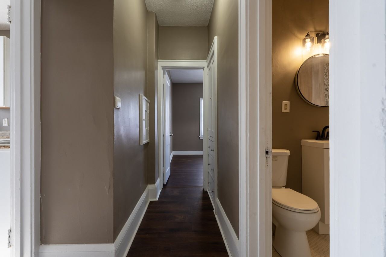 1917 Newton Ave N #1919 - Photo 7 of 20