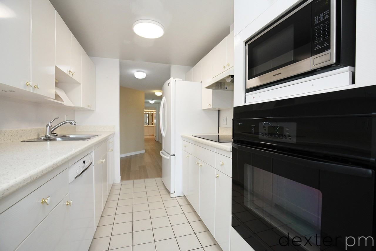 1477 Fountain Way #506 - Photo 4 of 18