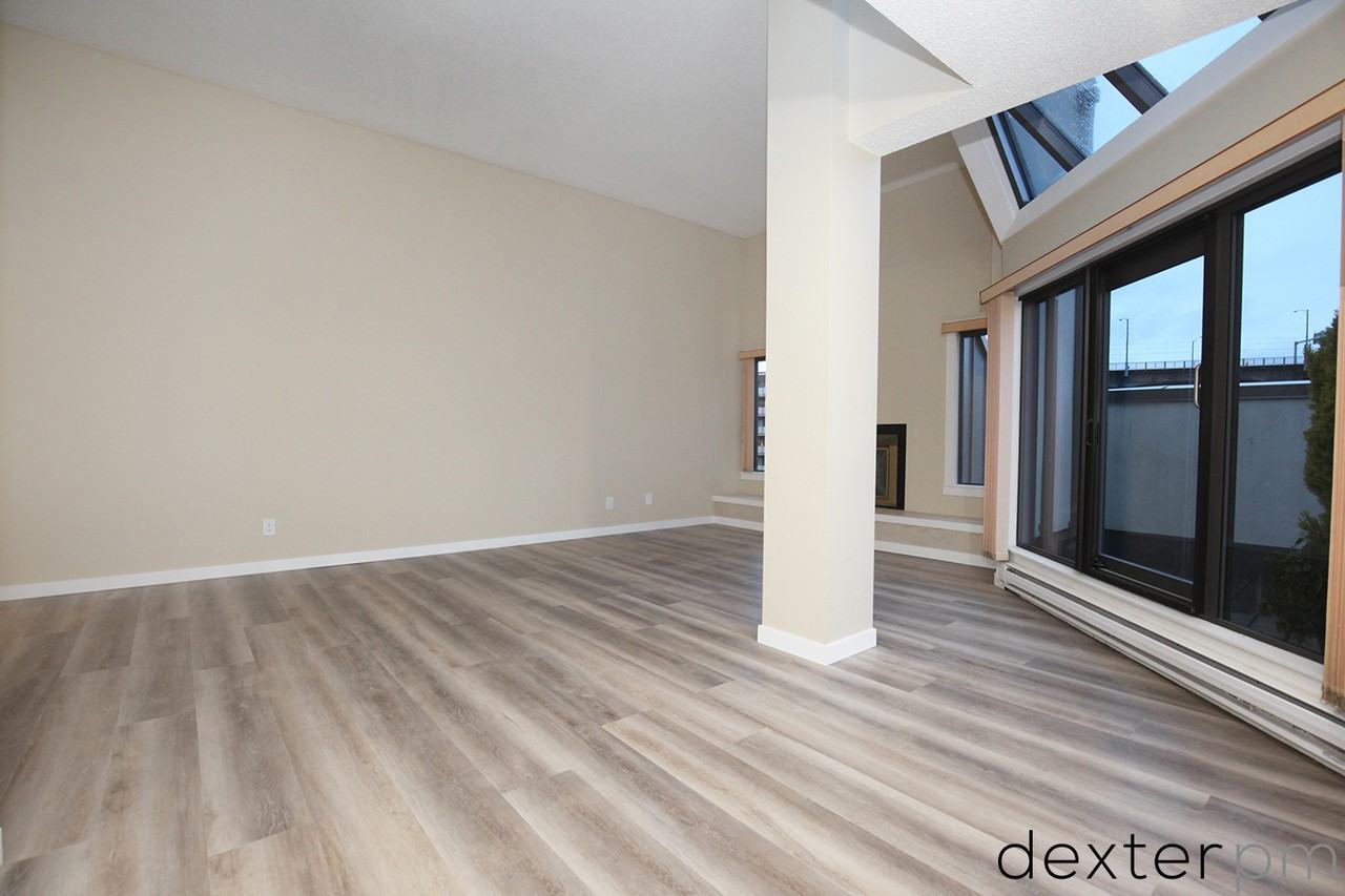 1477 Fountain Way #506 - Photo 3 of 18