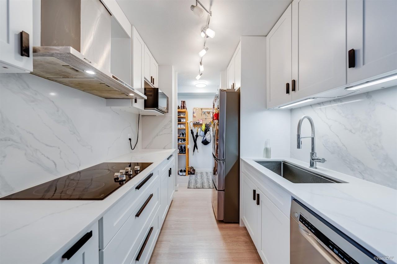 6689 Willingdon Avenue #905 - Photo 5 of 9