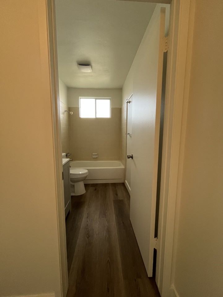 5330 Driftwood St #5 - Photo 7 of 15