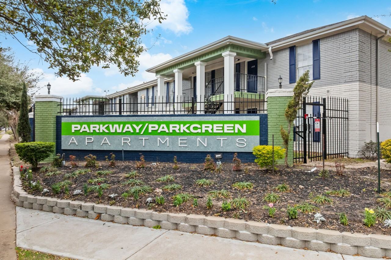 Parkway And Parkgreen On Bellaire - Photo 4 of 50