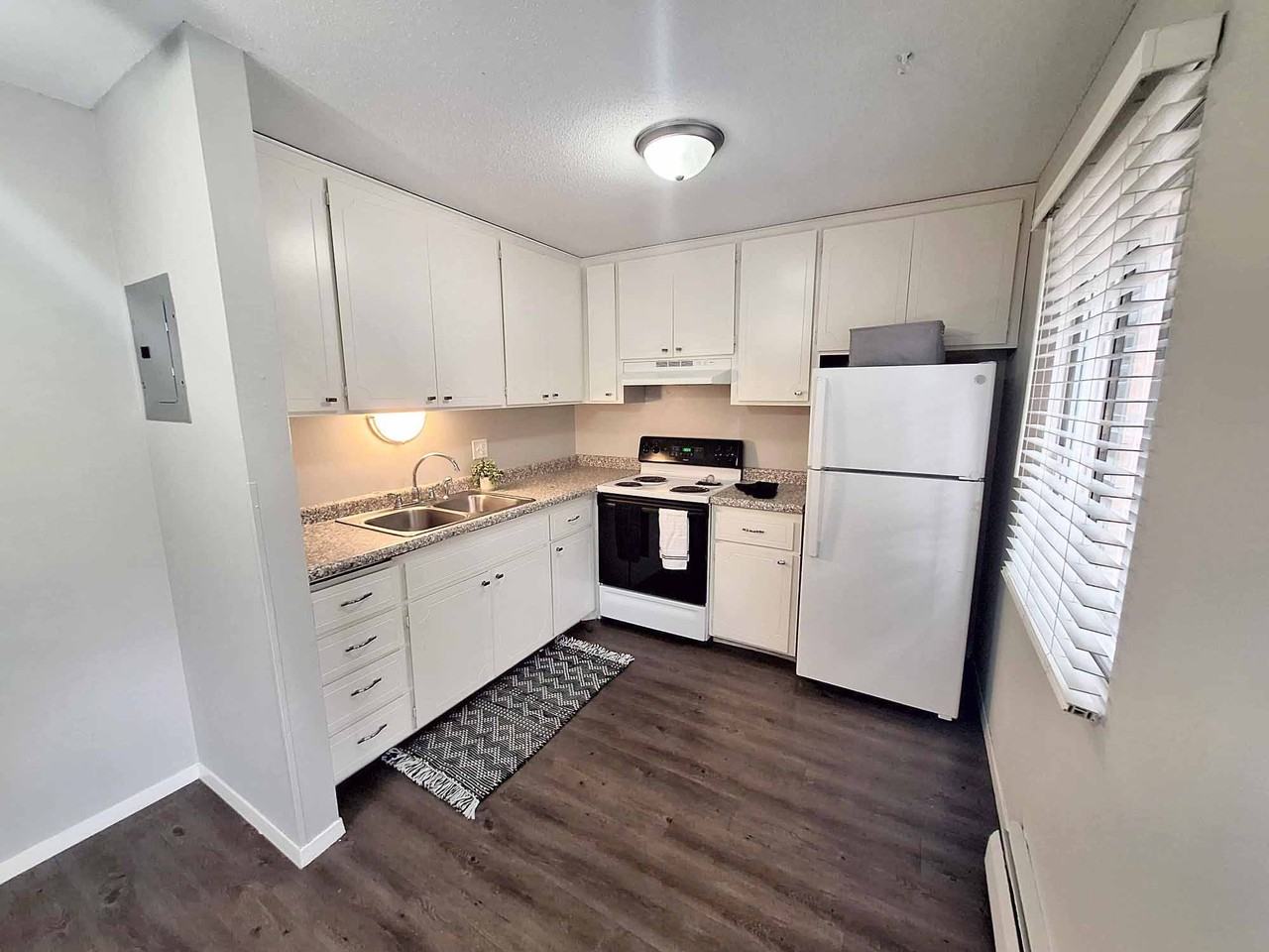 Brewster Place - Photo 7 of 32