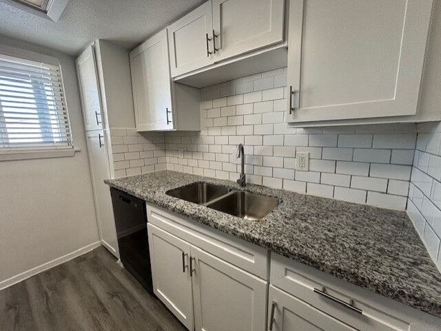 600 Nottingham - Photo 2 of 49