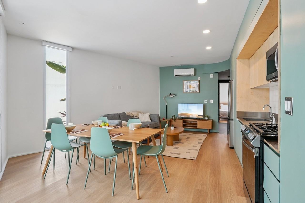 Comma Barrington Co-Living - Photo 2 of 28