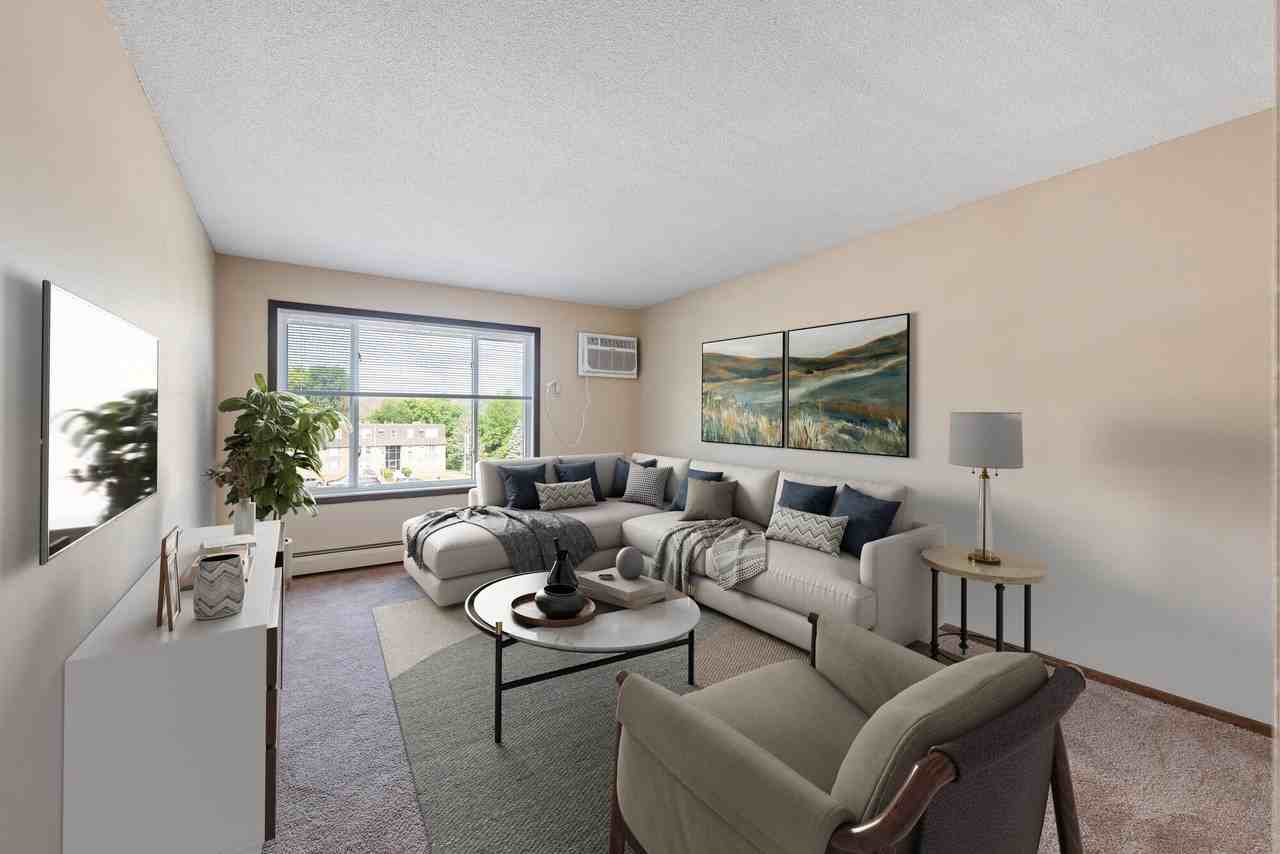 Shamrock Court Apartments - Photo 3 of 26