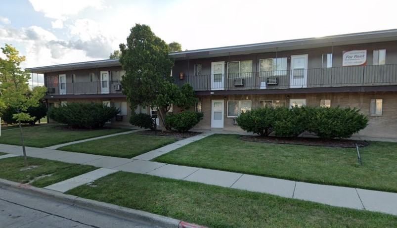 5325 N. 63rd - Photo 2 of 11