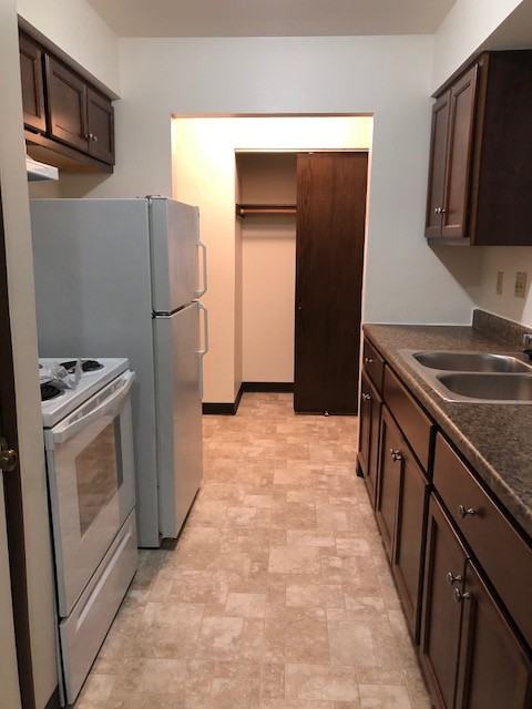 Logan Apartments - Photo 2 of 11