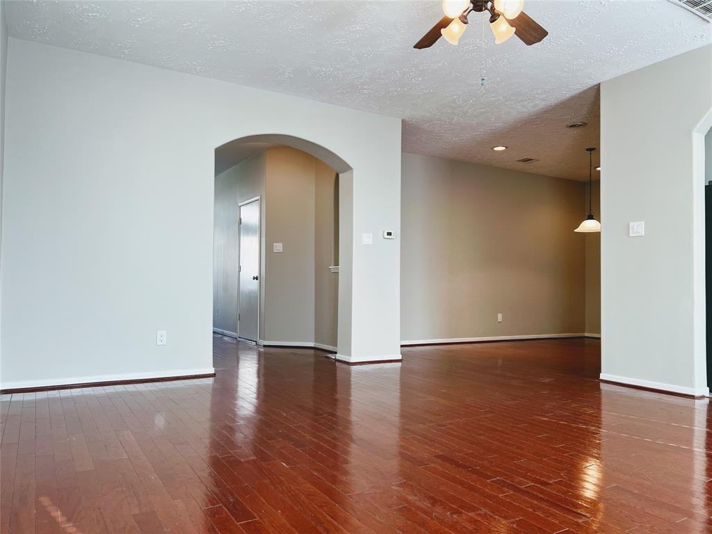 7415 Hollister Ridge - Photo 5 of 36