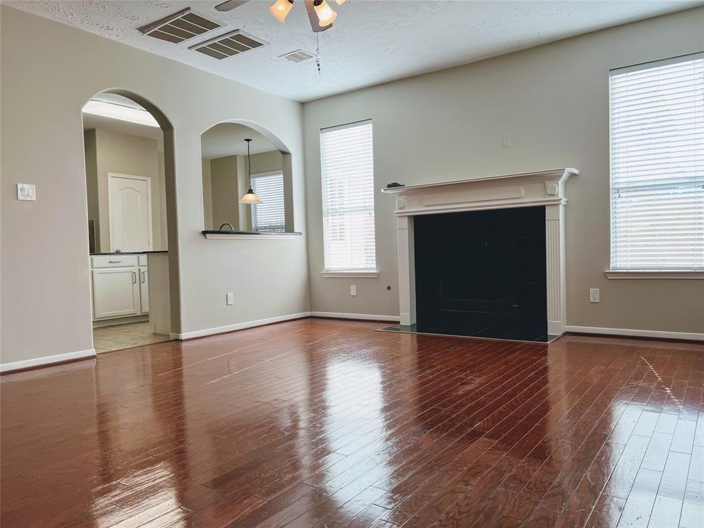 7415 Hollister Ridge - Photo 6 of 36