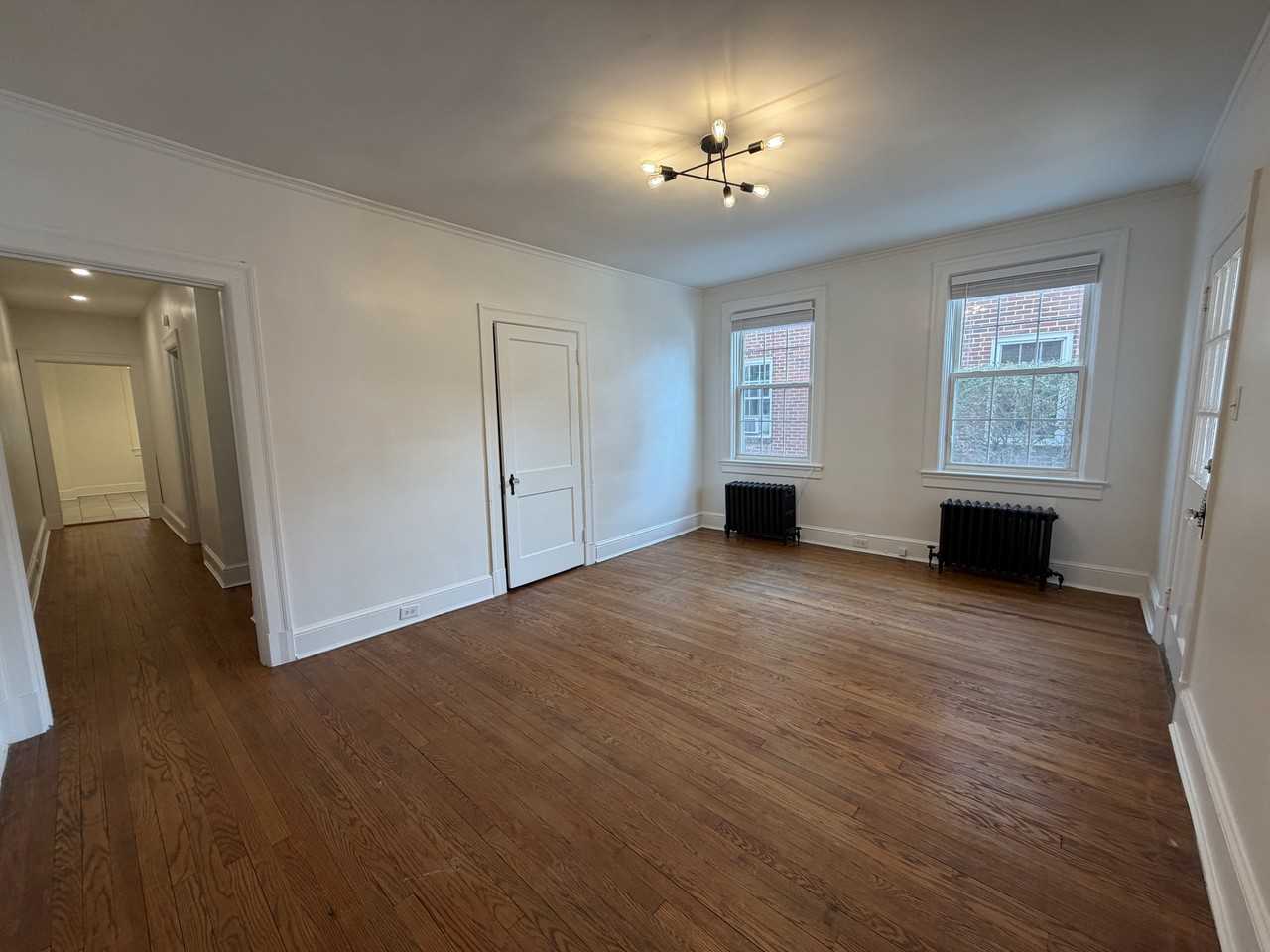 219 Montague Street - Photo 2 of 22