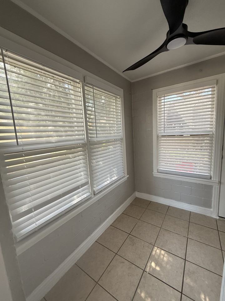 113 Houston Street - Photo 4 of 19