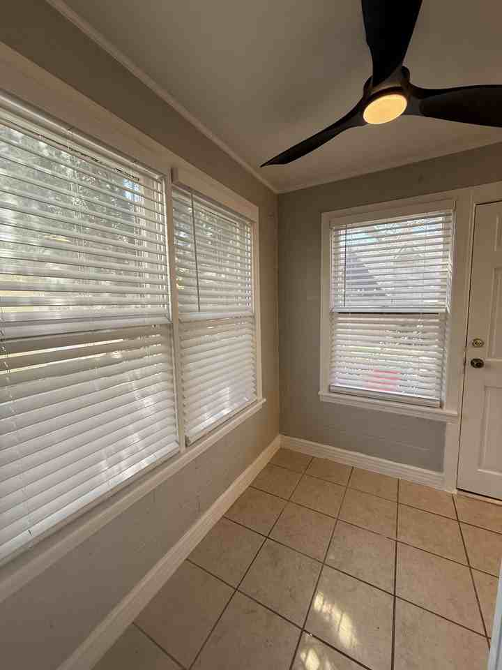 113 Houston Street - Photo 5 of 19