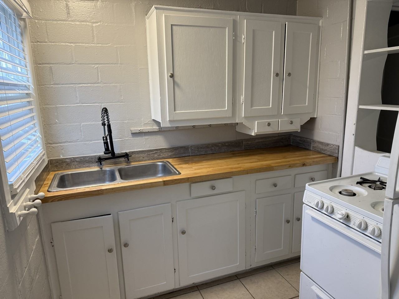 113 Houston Street - Photo 6 of 19