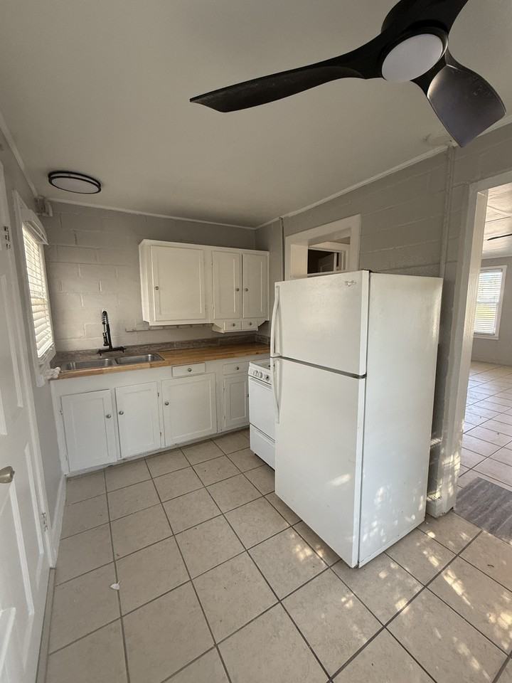 113 Houston Street - Photo 7 of 19