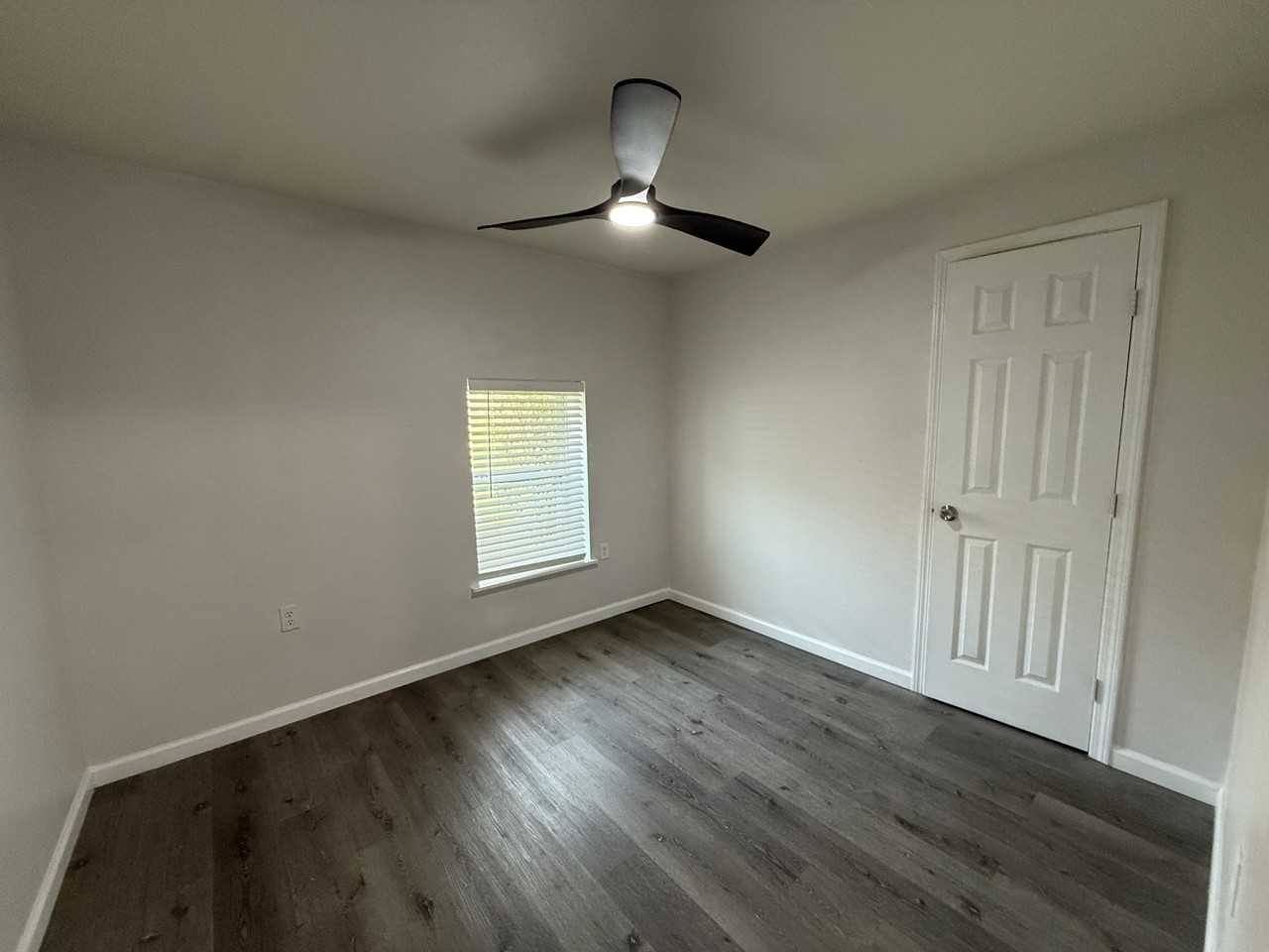 113 Houston Street - Photo 6 of 8