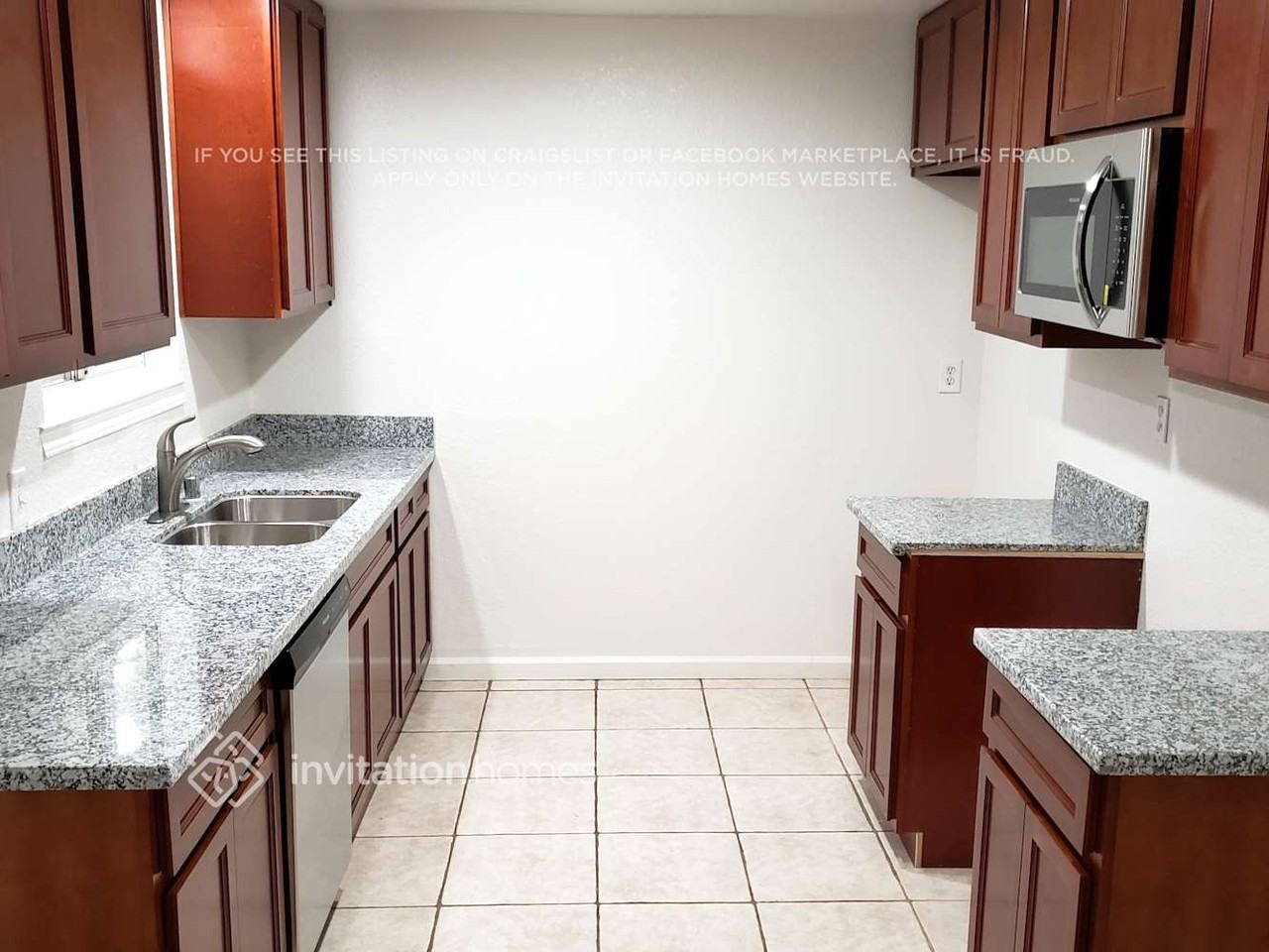 2124 Winafred St - Photo 6 of 14