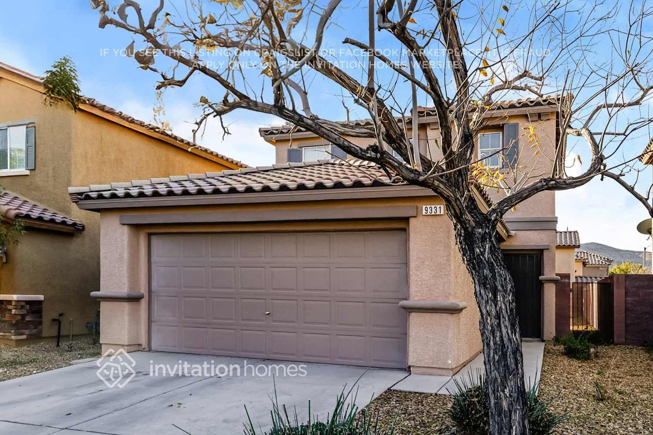 9331 Wild Lariat Ave - Photo 4 of 17