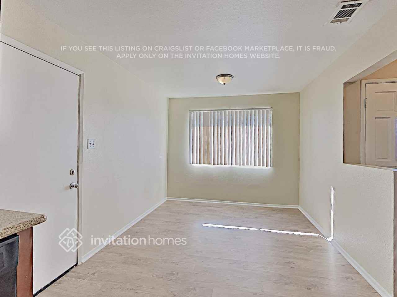 27198 Norwood St - Photo 6 of 8