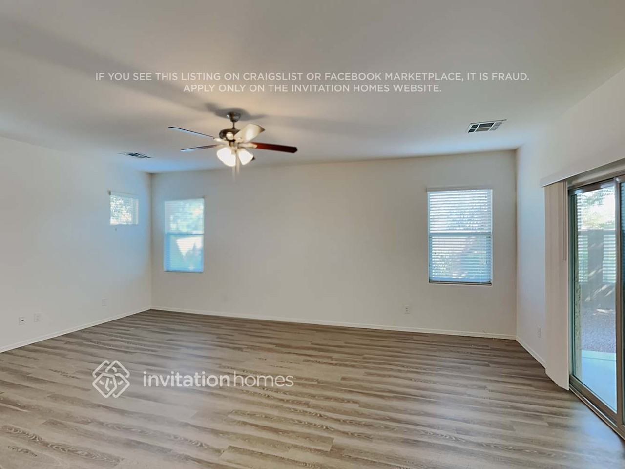 1285 E Palomino Way - Photo 4 of 20