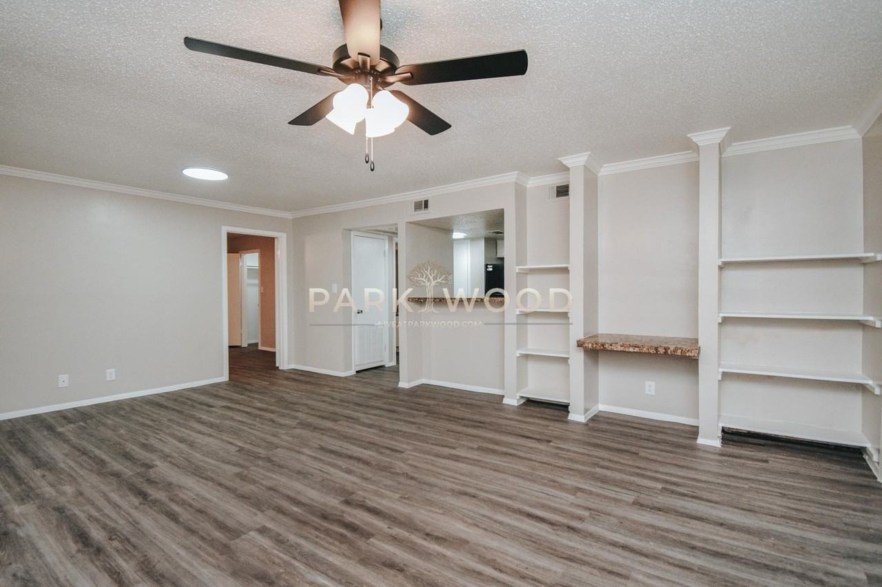 3001 Arroyo DrApt 1008 #1008 - Photo 2 of 10