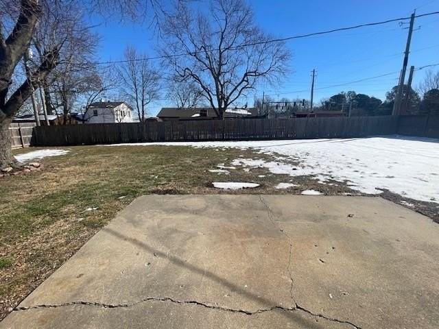 2305 Sandy St - Photo 2 of 11