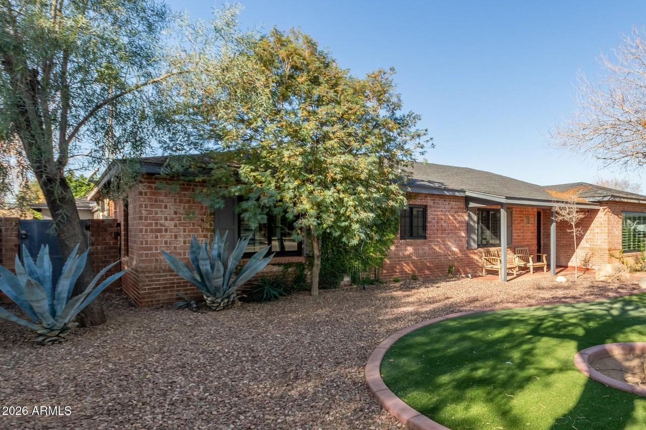 1519 W Flower Cir N - Photo 4 of 39