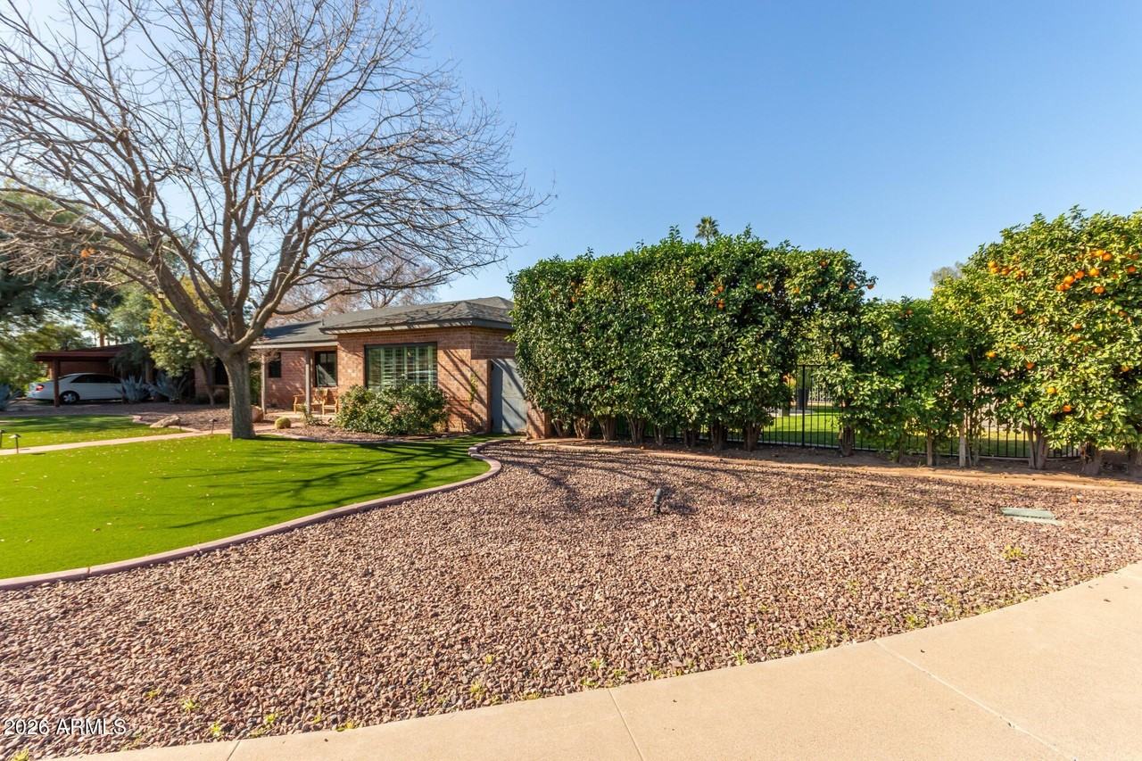 1519 W Flower Cir N - Photo 5 of 39