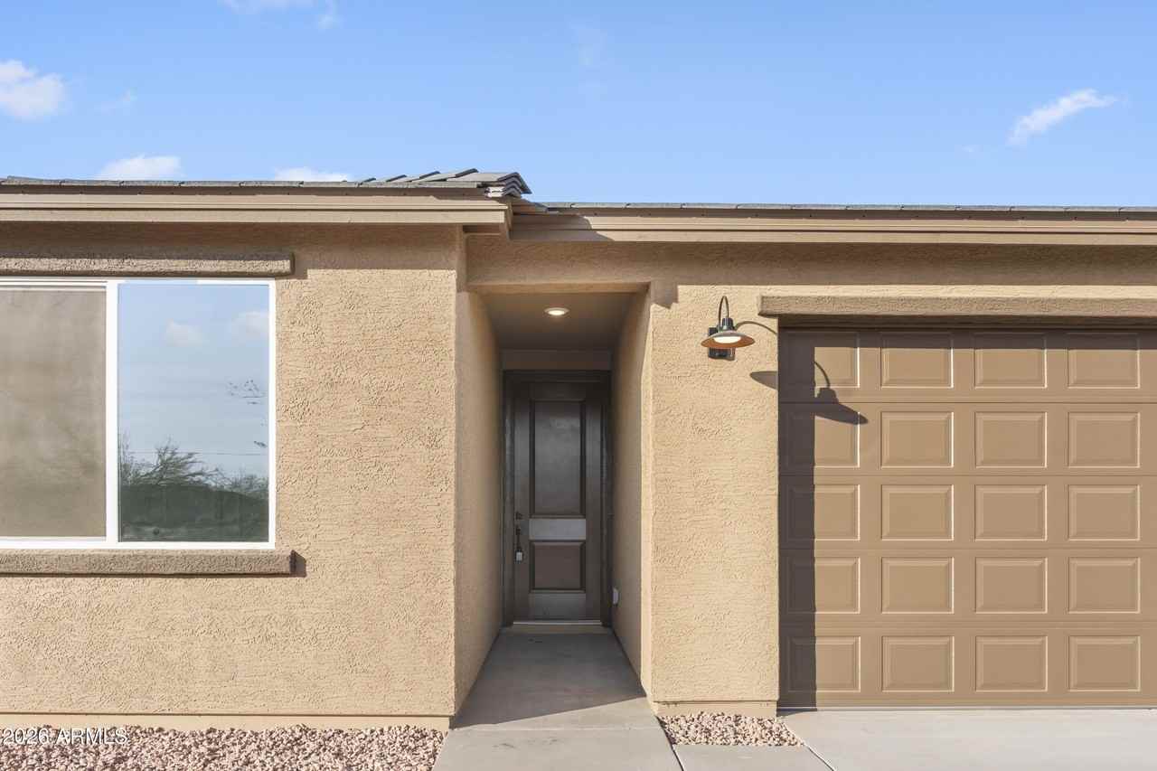 3430 W Colusa Dr - Photo 3 of 27