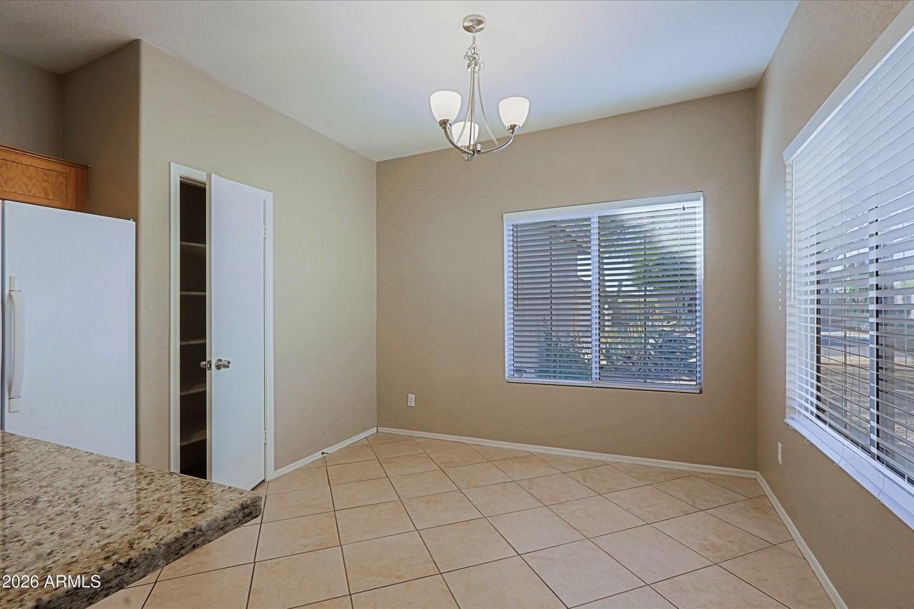 40513 N Territory Trl - Photo 5 of 24