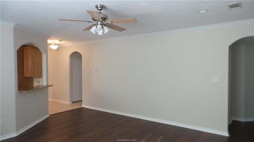 114 Rugen Ln - Photo 3 of 22