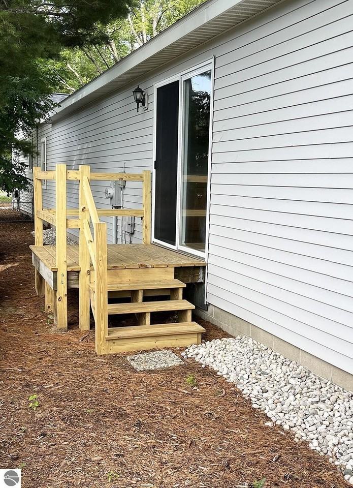 837 Fern St - Photo 5 of 16