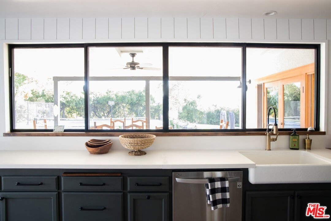 1420 Cuyama Rd - Photo 4 of 32