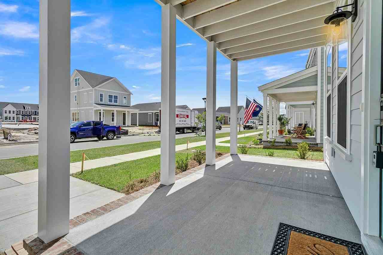 110 Crimson St - Photo 7 of 50