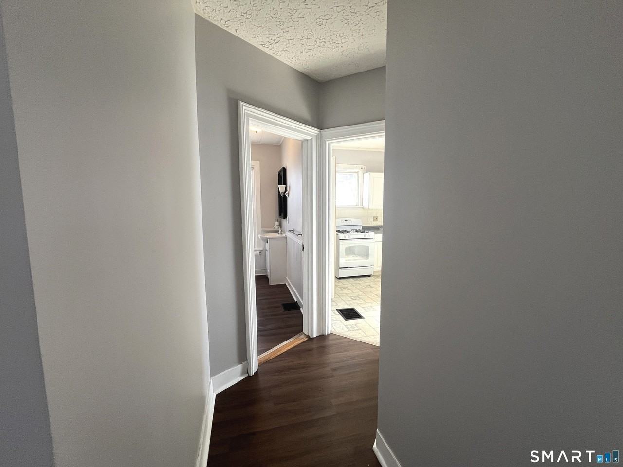 48 Franklin St Apt 1 #1 - Photo 4 of 13