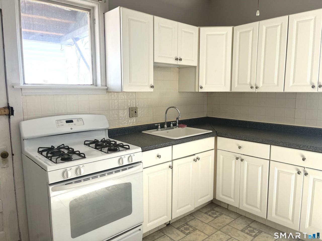 48 Franklin St Apt 1 #1 - Photo 6 of 13