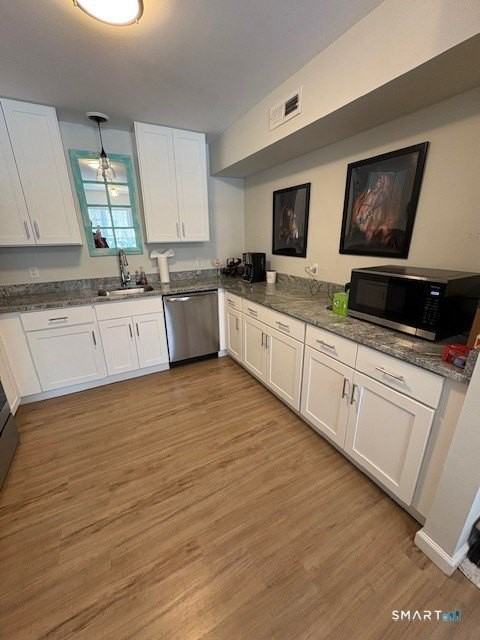 77 Lyme St Unit 2l #2L - Photo 4 of 16