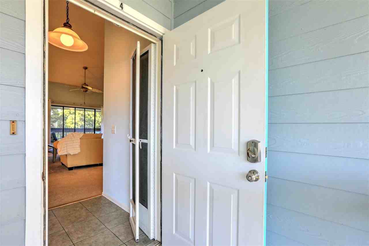 9635 Riverside Dr - Photo 4 of 50