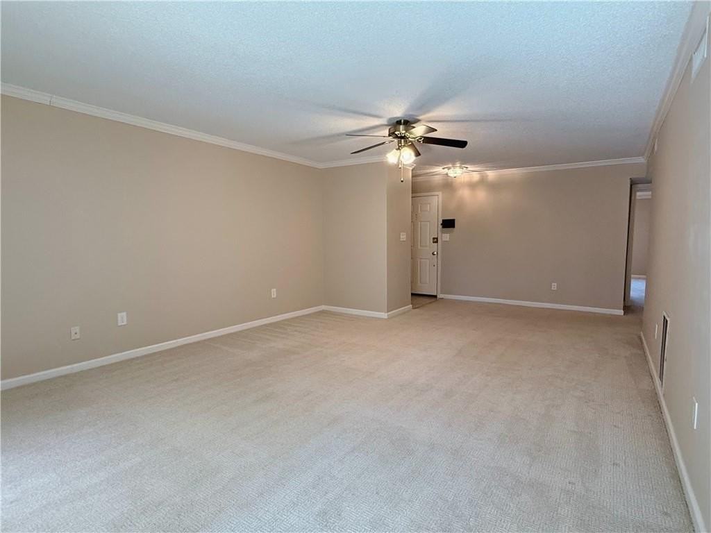 7024 Somerset Cir - Photo 7 of 36