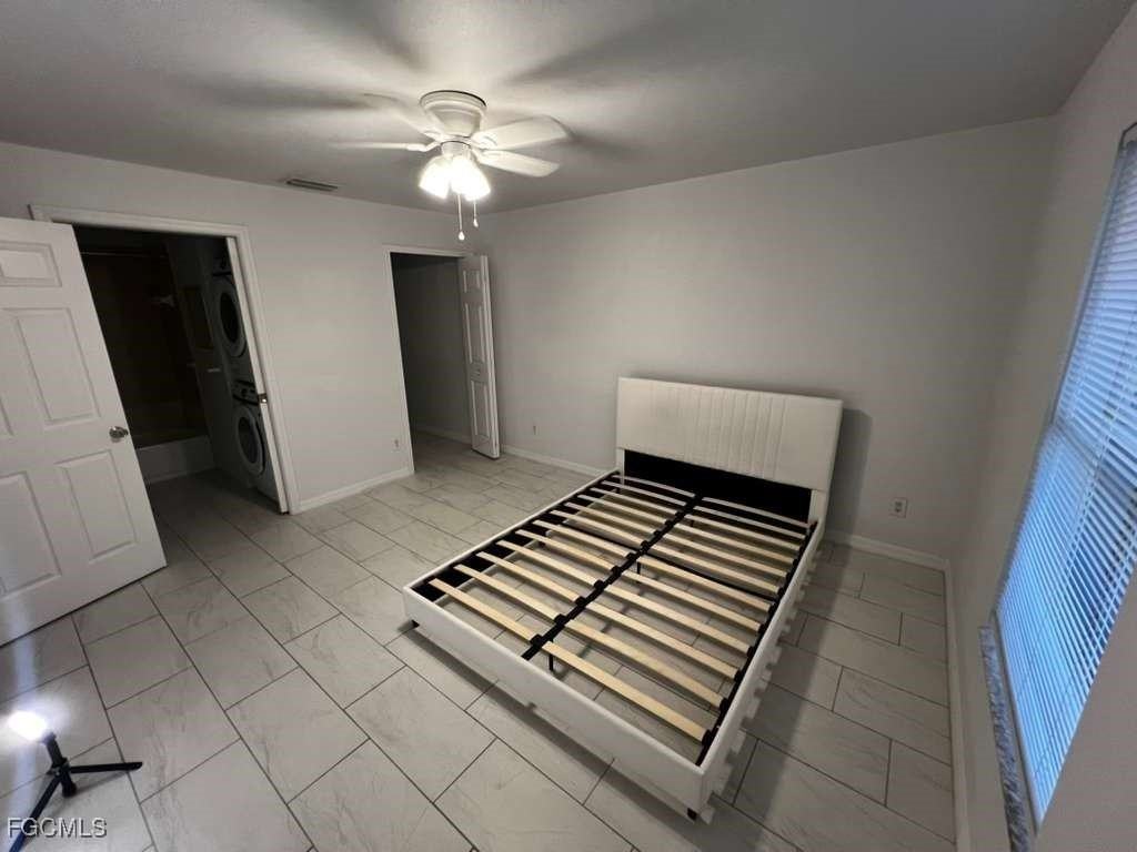 2912 Se Santa Barbara Pl Apt D #D - Photo 7 of 9