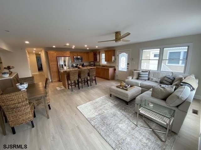 115 N Washington Ave #2 - Photo 5 of 36