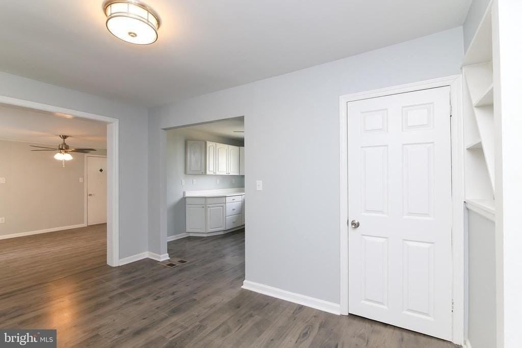 516 W Brooke Ave - Photo 6 of 33