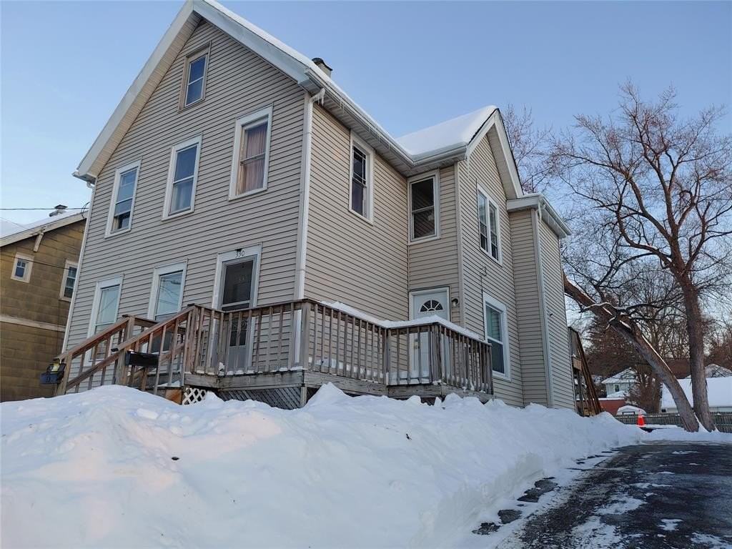 330 Conklin Ave - Photo 2 of 8