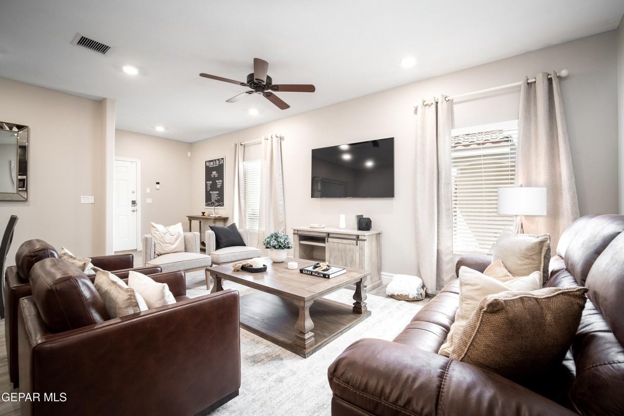 3428 Gary Brewster Pl Unit B #B - Photo 2 of 29