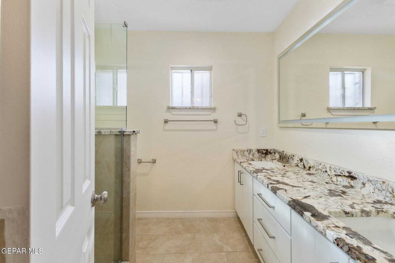 12492 Angie Bombach Ave - Photo 3 of 17