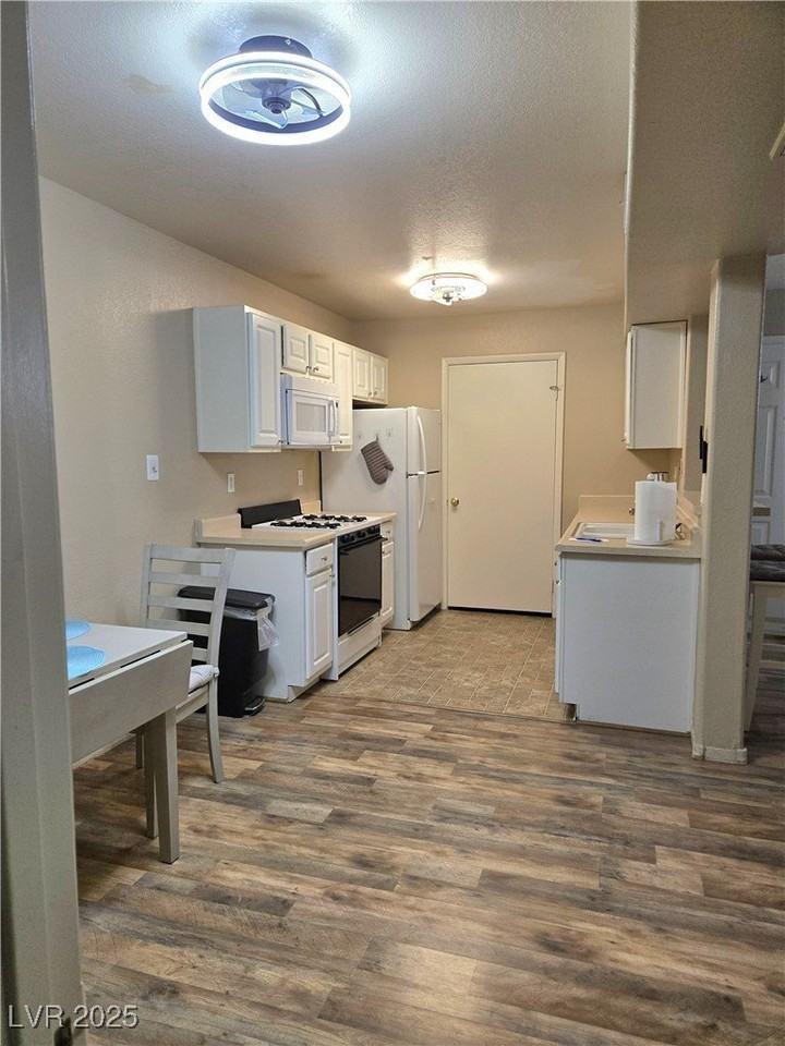 2120 Ramrod Ave #417 - Photo 7 of 12