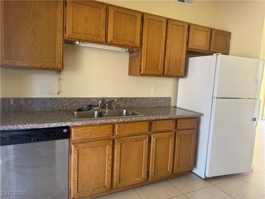 1713 Joshua Tree Ct - Photo 5 of 16